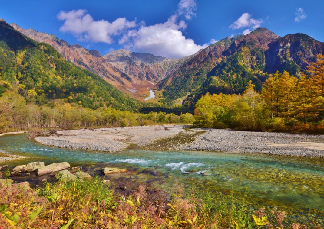 Herfstkleuren in Kamikochi, Nagano