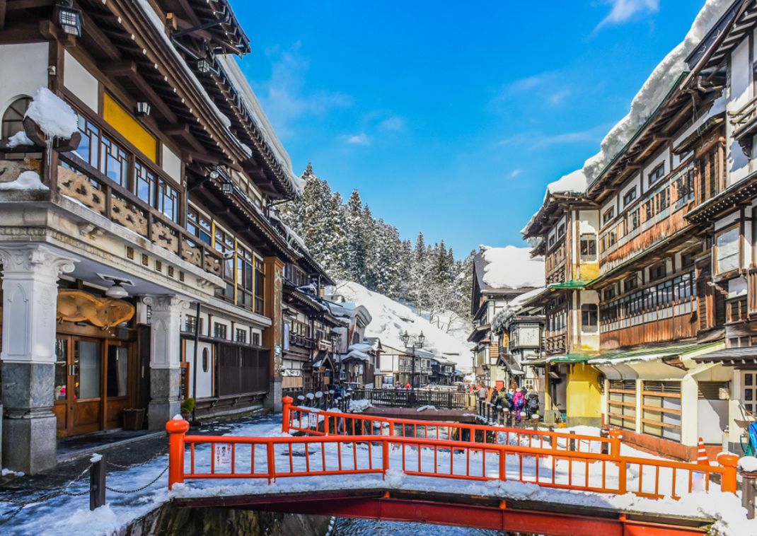 Ginzan Onsen onder de sneeuw, prefectuur Yamagata