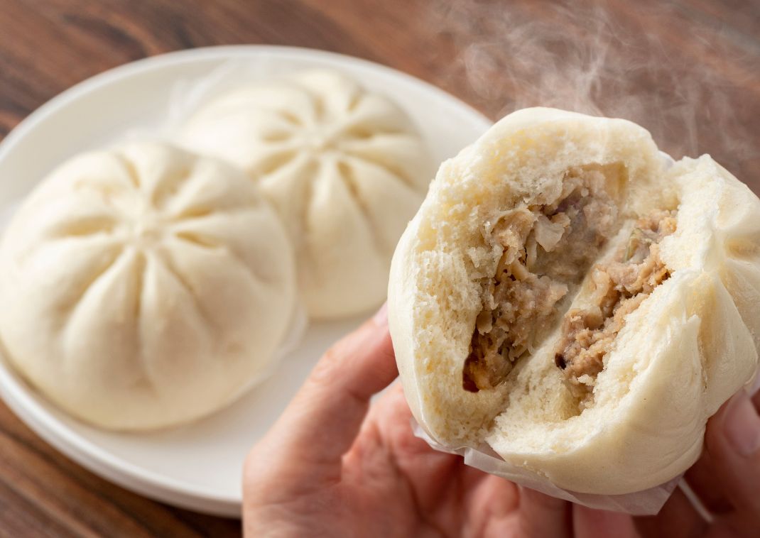 Japanse herfsttraditie, een Chinees gestoomd broodje