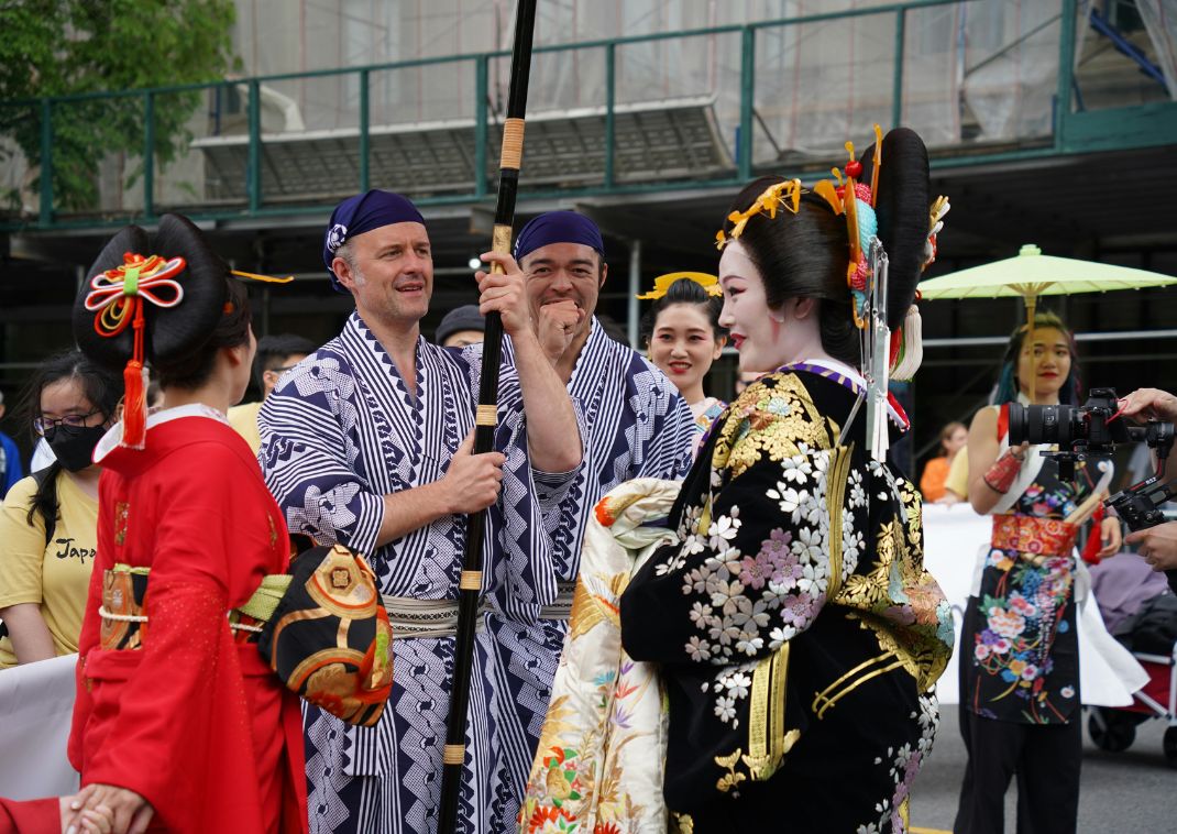 Festival in Japan met een geisha.