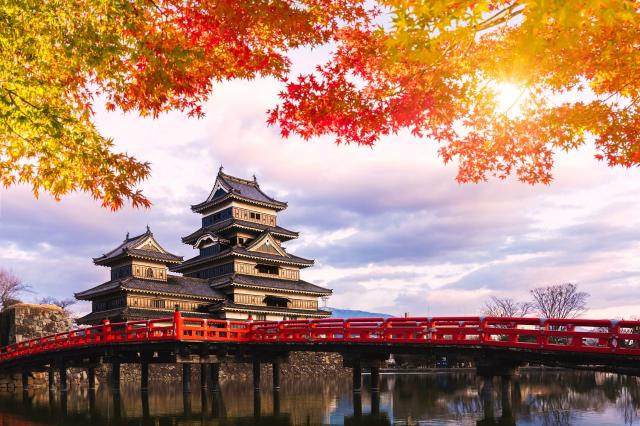 Kasteel van Matsumoto tijdens de herfst