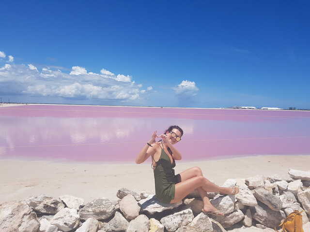 Uitkijken over het serene Playa de los Colorados, Cuba
