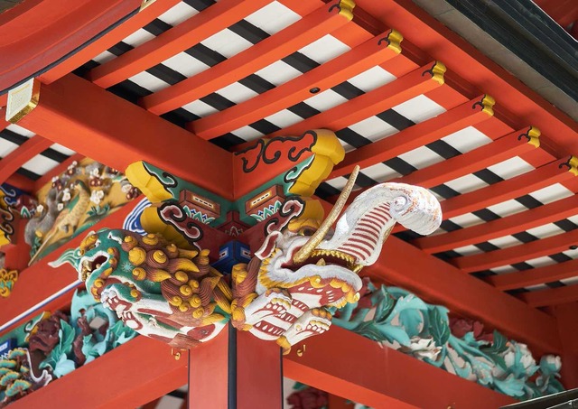 Het delicate ontwerp op de Kirishima Jingu-schrijn