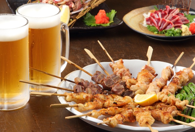 Bier en yakitori in Hakuba