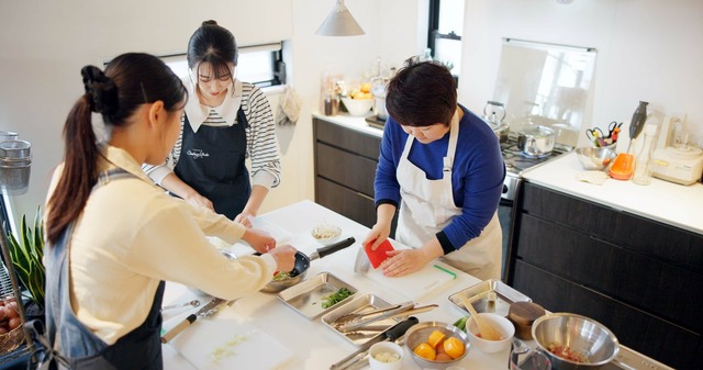 Koken in een Japanse keuken