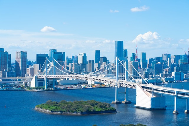 Odaiba met Regenboogbrug en Vrijheidsbeeld