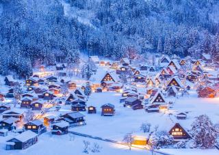 Het dorp Shirakawa-go in de winter