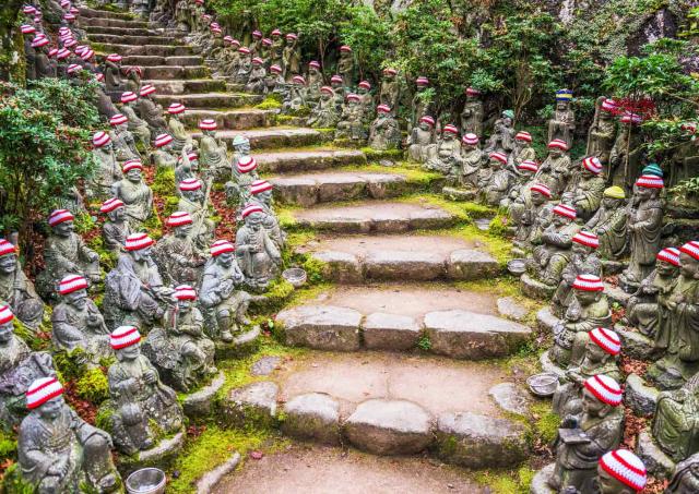 Jizo-beelden bij Daisho-in