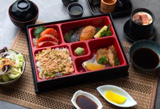 Geniet van een bento box in Kyoto