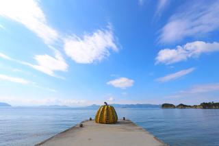 Yellow Pumpkin, Naoshima Island