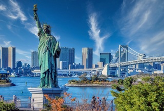 Odaiba-eiland en de Rainbow Bridge, Tokyo